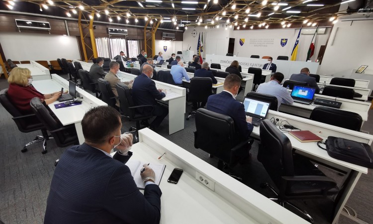 Vlada ZDK objavila poziv za subvencioniranje polovine minimalne plaće za mart