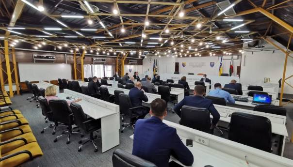 Vlada ZDK osigurala zaštitnu opremu za zdravstvene ustanove