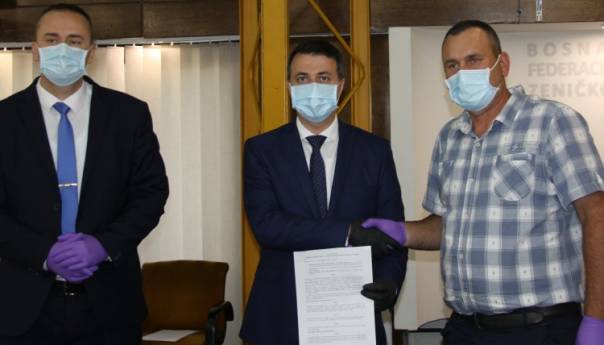Vlada ZDK s bivšim braniteljima potpisala 76 ugovora za osnivanje novih firmi