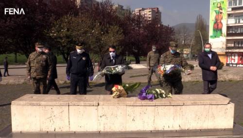 Vlada ZDK za Dan Armije RBiH odala počast šehidima i poginulim borcima