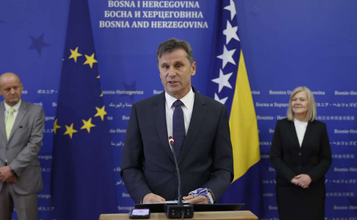 Vladi Federacije BiH uručen 'Orden naroda, građanki i građana BiH' Evropskog pokreta u BiH