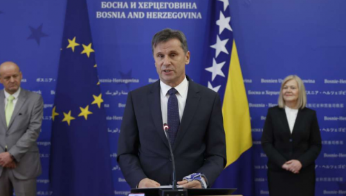 Vladi Federacije BiH uručen 'Orden naroda, građanki i građana BiH' Evropskog pokreta u BiH