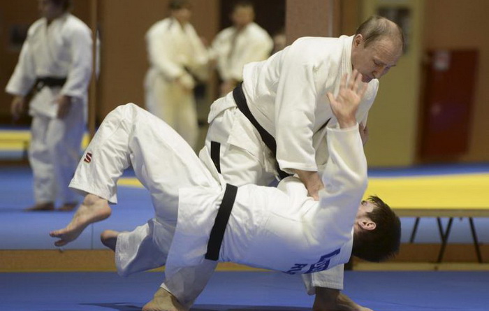 Vladimir Putin isključen iz međunarodnog džudo saveza