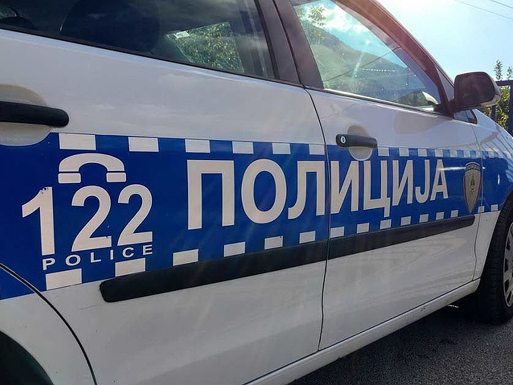 Vlasnik kafića u Trebinju udario djevojku u svom lokalu