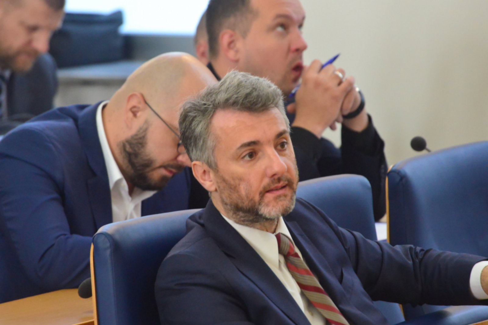 Vlast u KS izmijenila 'korona zakon', opozicija tvrdi da je prepisan