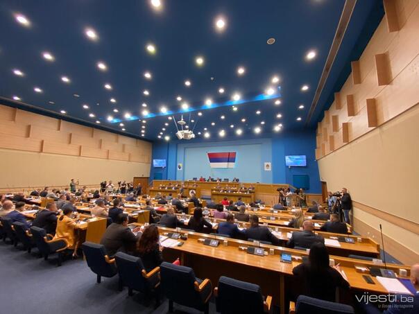 Vlast u RS ukinula budžetsko finansiranje svim strankama