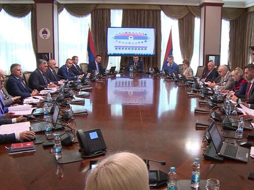 Vlast zadužila RS na berzi skoro 100 miliona KM