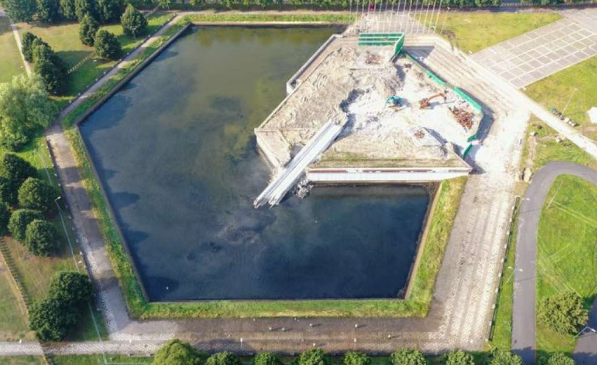 Vlasti u Latviji danas srušile spomenik iz sovjetskog doba u glavnom gradu Rigi