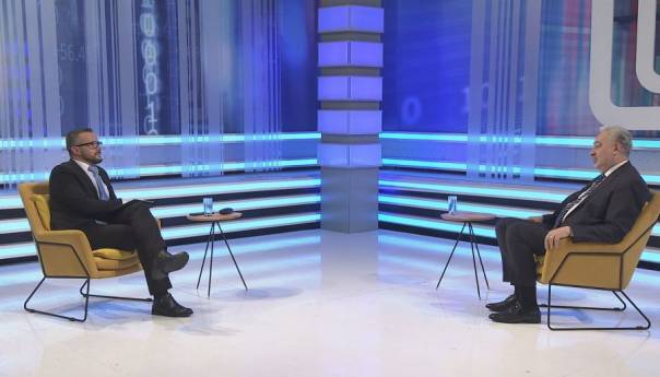 Voditelju pozlilo tokom intervjua s Krivokapićem