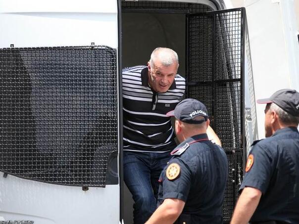 Vođa kriminalne grupe izručen iz Srbije Crnoj Gori