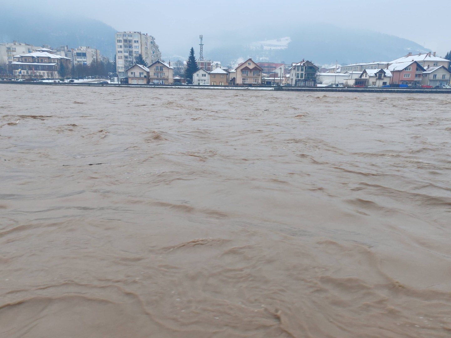Vodostaj Drine još uvijek visok, Goražde bez vode