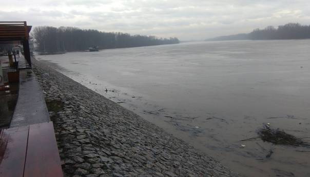 Vodostaj rijeke Save u porastu u Posavskom kantonu