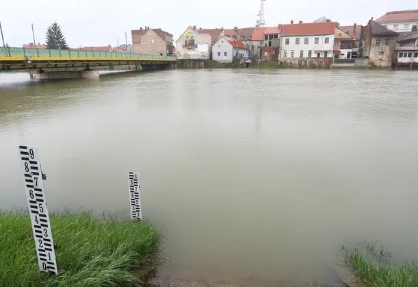 Vodostaji u Hrvatskoj pali za više od pola metra