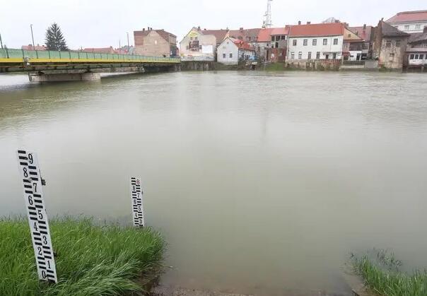 Vodostaji u Hrvatskoj pali za više od pola metra