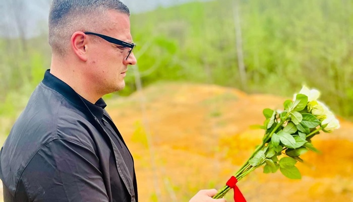 Vojin Mijatović odao počast žrtvama Tomašice