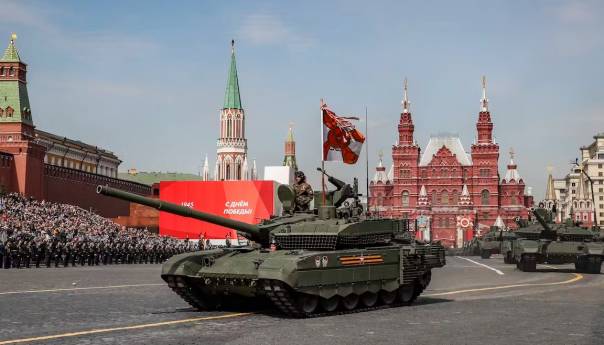 Vojna parada danas u Moskvi