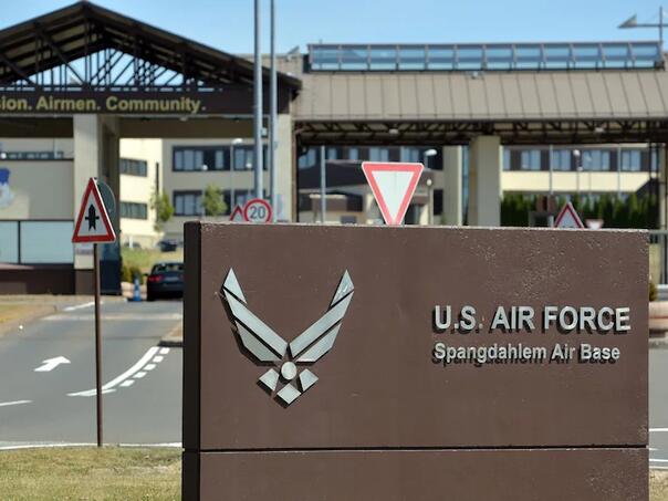 Vojni avion se srušio u blizini američke baze u Njemačkoj, jedna osoba povrijeđena