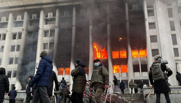 Vojni savez predvođen Rusijom razmatra situaciju u Kazahstanu