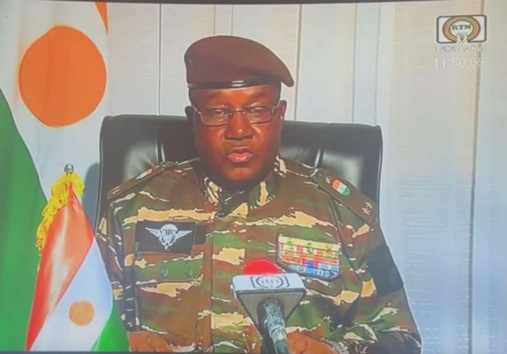 Vojni zapovjednici ECOWAS-a razmatraju odgovor na puč u Nigeru