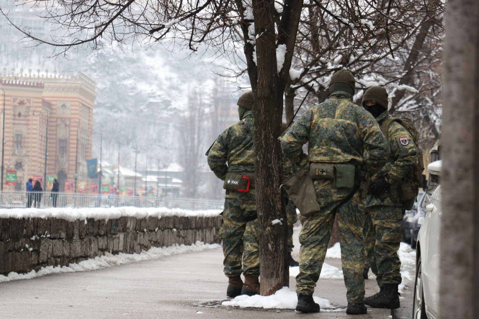 Vojnici EUFOR-a na ulicama Sarajeva