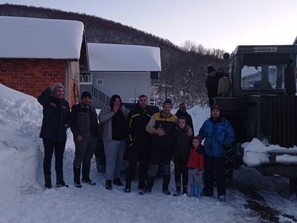 Vojnici OSBiH se probili do zavijanih kuća na planini Manjači