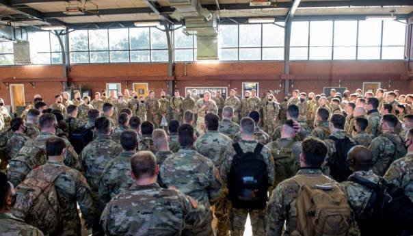 Vojnici se otrovali antifrizom misleći da je alkohol