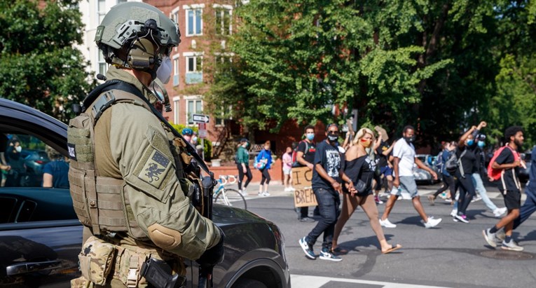 Vojska raspoređena u okolici Washingtona, pojačana pripravnost