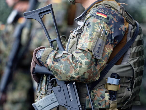 Vojska spašava Njemačku, a rat još nije počeo