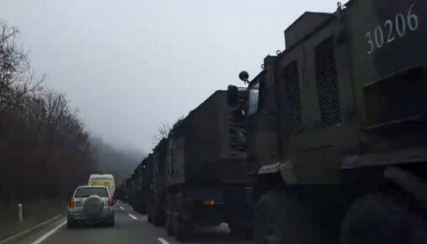 Vojska Srbije postavila šest haubica u blizini Jarinja