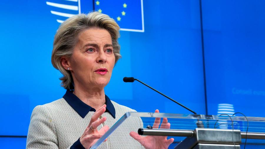 Von der Leyen: Ne žuriti sa ublažavanjem mjera