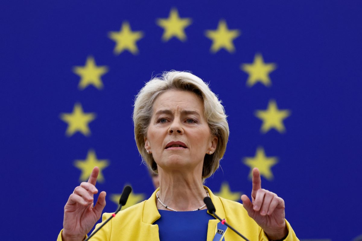 Von der Leyen: Svijet ne smije gubiti vrijeme već mora početi obnavljati Ukrajinu