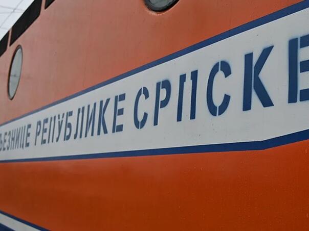 Voz pokosio auto kod Banjaluke, nema povrijeđenih