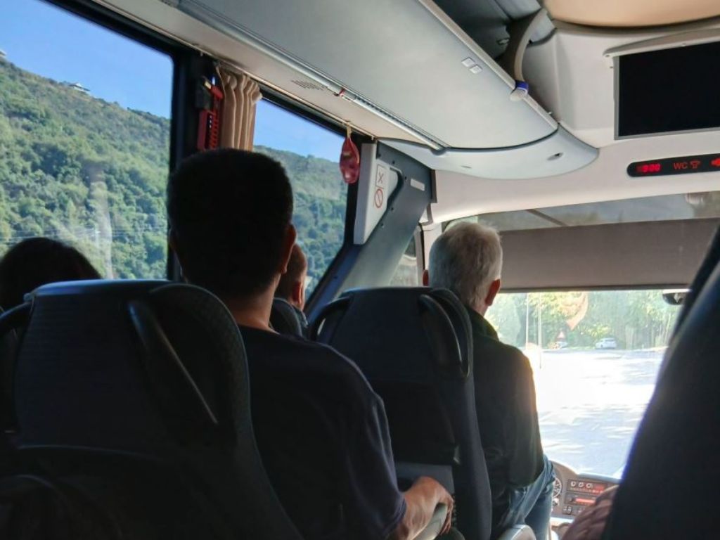 Vozač autobusa u Crnoj Gori putnicu otjerao nazad zbog marame