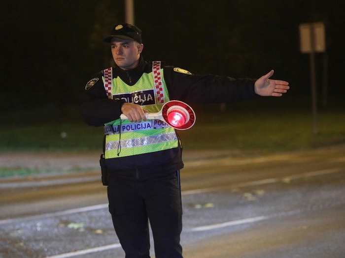 Vozač kamiona dobio 10 dana zatvora jer je odbio alkotest