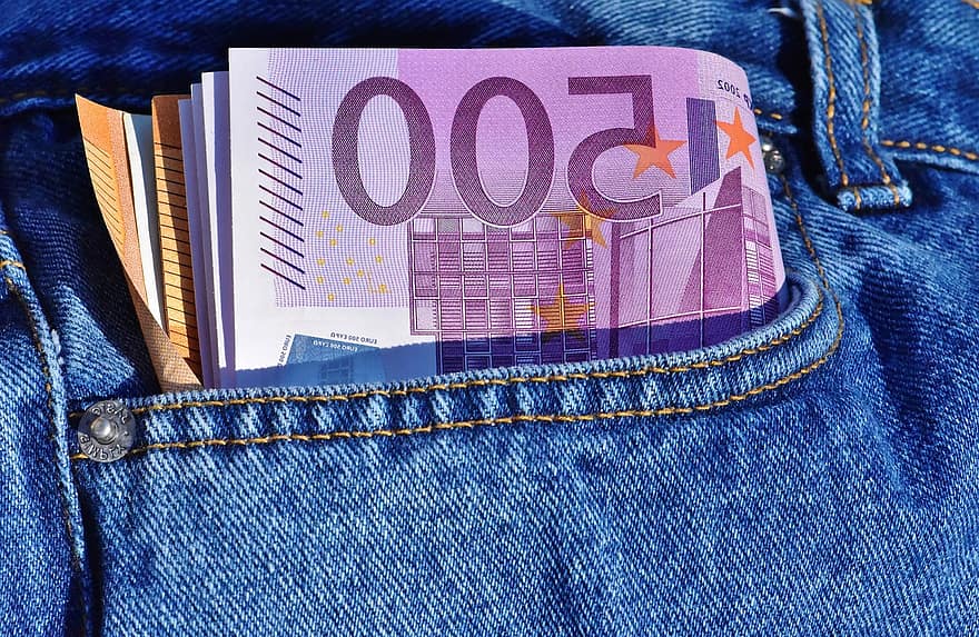 Vozač kamiona iz BiH pokušao u ЕU prenijeti više od 32.000 eura u kešu