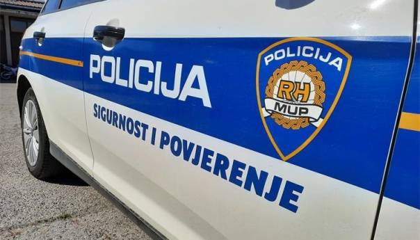 Vozač kod Zagreba pokušao pregaziti policajca, došlo i do pucnjave