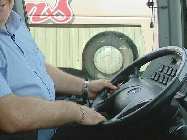 Vozač u Srbiji izbacio djevojčicu iz autobusa zbog pjesme koju je slušala