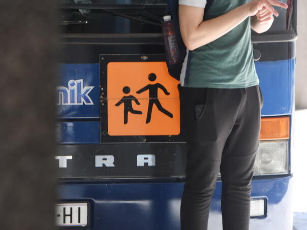 Vozaču autobusa u šest sati ujutro izmjerili 1,22 promila: Trebao je voziti učenike na izlet