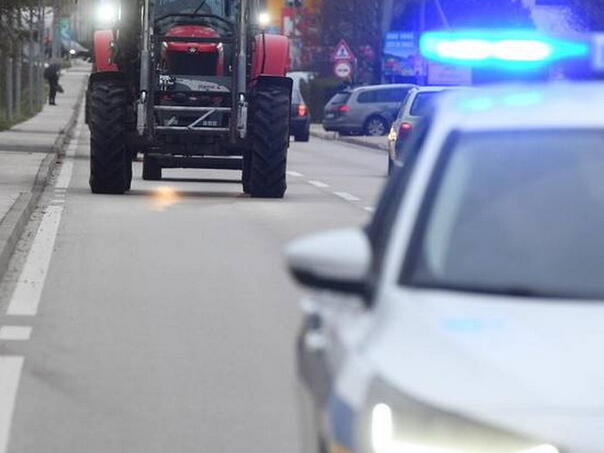 Vozili pijani, s isteklom registracijom i neispravnim traktorima