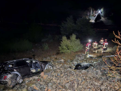 Vozilo sletjelo 30 metara u provaliju na cesti Posušje - Jablanica