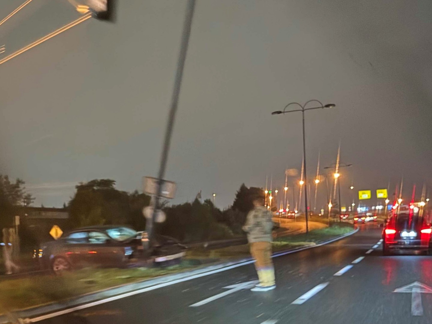 Vozilo udarilo u stub rasvjete u Sarajevu