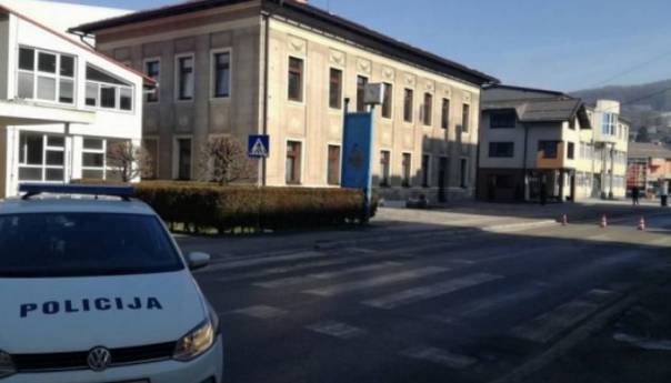 Vozilo ukradeno u Busovači pronađeno zapaljeno u Kiseljaku