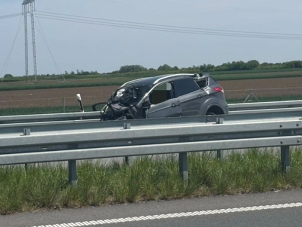 Vozio 130km/h u suprotnom smjeru na autoputu u Srbiji, tri osobe poginule