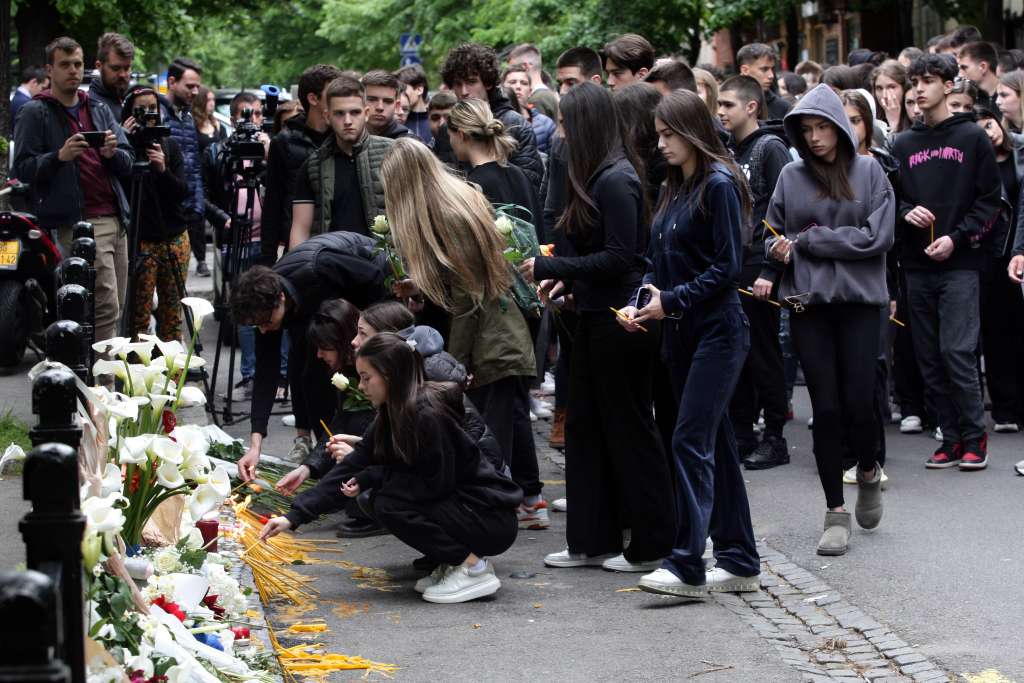 Vraća se nastava u OŠ 'Vladislav Ribnikar', pojačano prisustvo policije