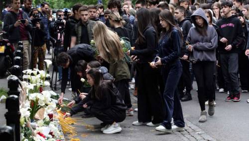 Vraća se nastava u OŠ 'Vladislav Ribnikar', pojačano prisustvo policije
