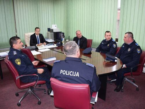 Vračo i Gazić upriličili prijem za dvojicu hrabrih zeničkih policajaca