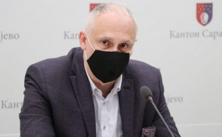 Vranić: Krizni štab razmišlja o trećoj dozi vakcine za starije od 60 godina
