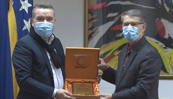 Vrbanjac uručio 'Plaketu Merhameta' gradonačelniku Imamoviću