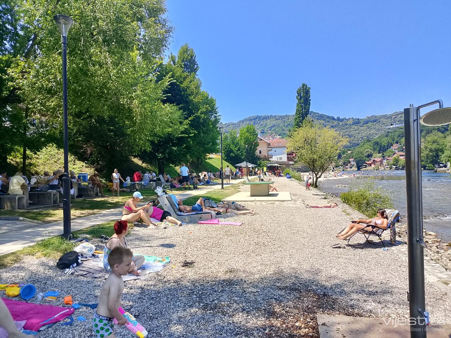 Vrbas u znaku ljeta: Prvi kupači otvorili sezonu u Banjoj Luci