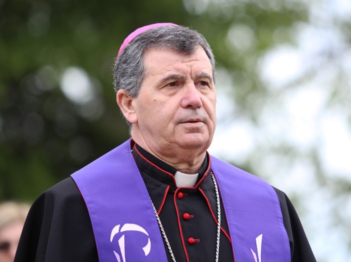 Vrhbosanski nadbiskup čestitao pravoslavni Božić episkopima i vjernicima u BiH